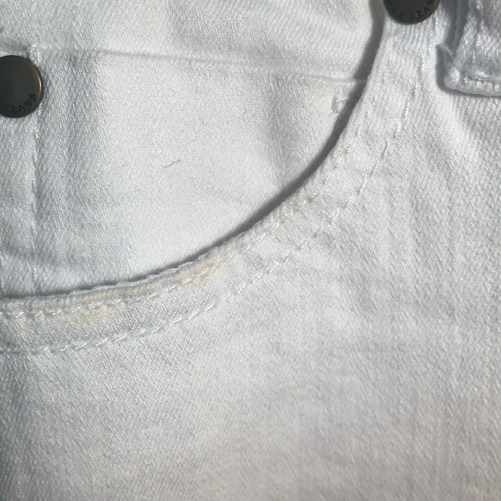 White Capris - Picture 14 of 16